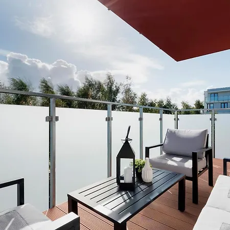 Maybesea Polanki Park Premium Apartment